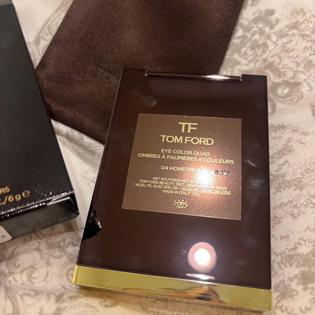 【新品未使用】TOM FORD アイシャドウパレット 04 HONEYMOON
