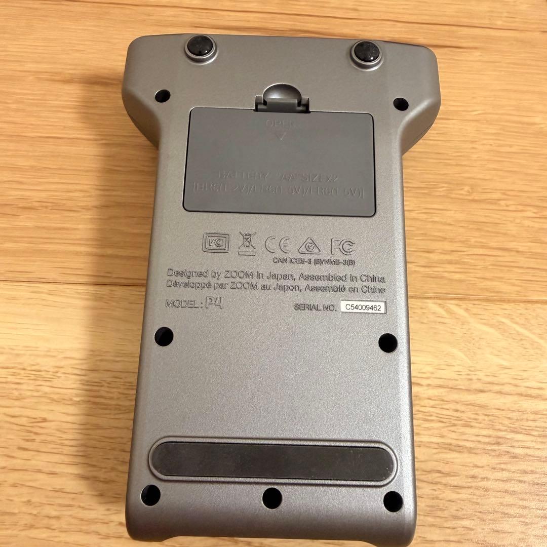 ZOOM PodTrak P4 ポッドキャスト用レコーダー