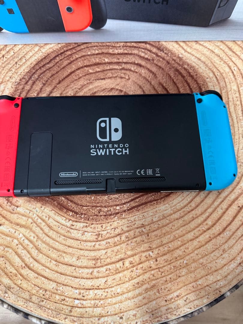 Nintendo Switch ニンテンドースイッチ本体　ネオン①