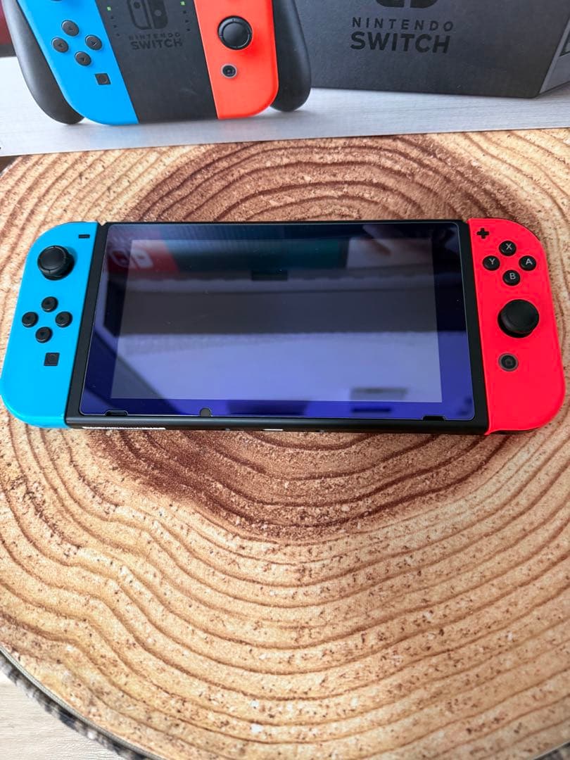 Nintendo Switch ニンテンドースイッチ本体　ネオン①