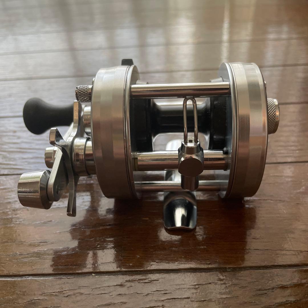 【美品】ABU GARCIA アンバサダー2500C