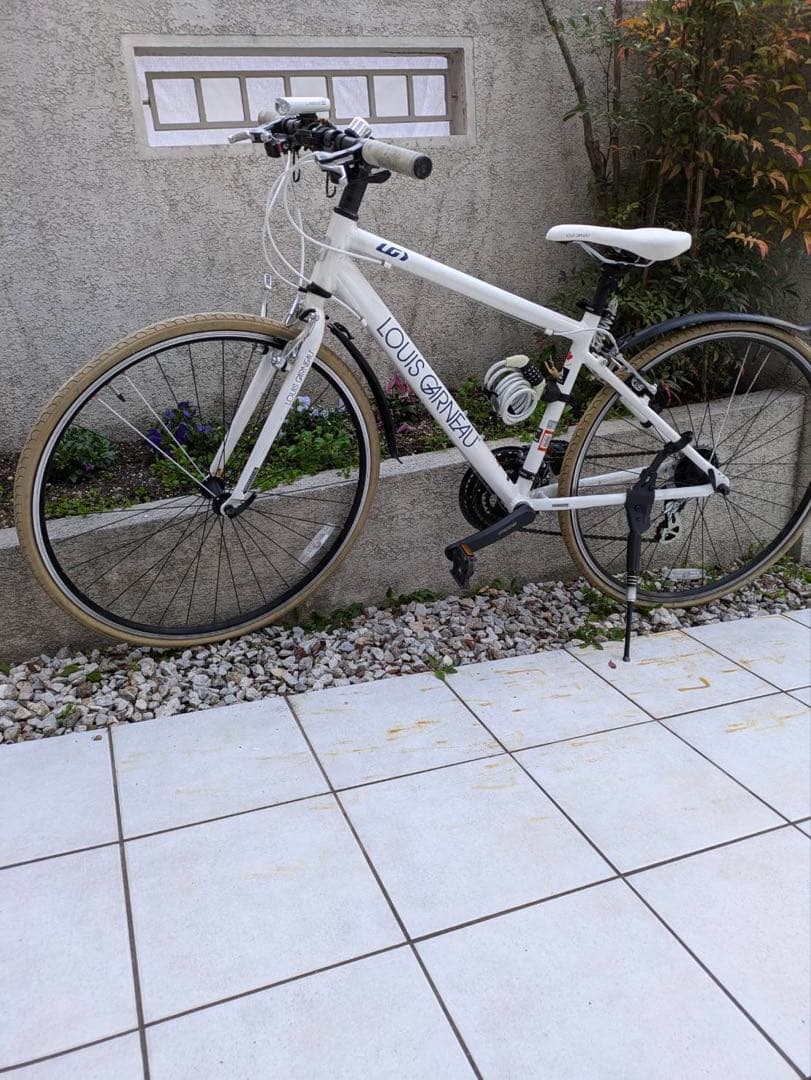 LOUIS GARNEAU ルイガノ　クロスバイクSETTER8.0 白　箕面