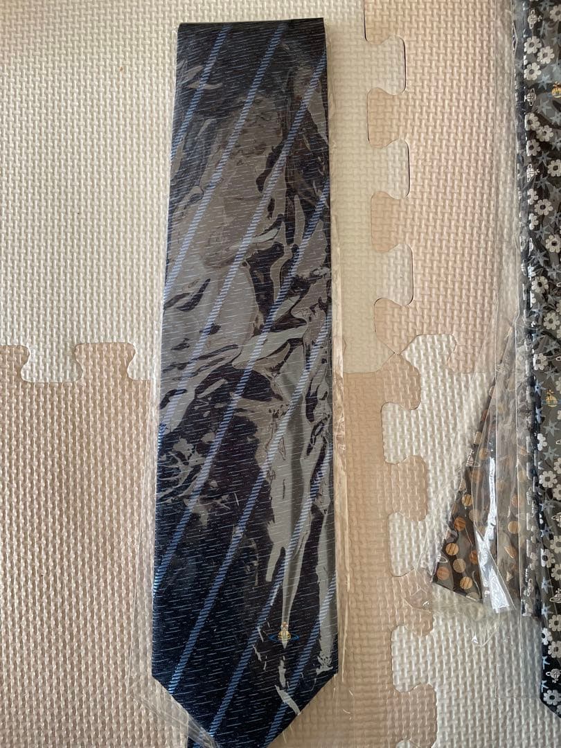viviennewestwood ネクタイ　正規品