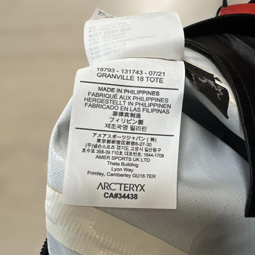 Arc'teryx ブラック トートバッグ
