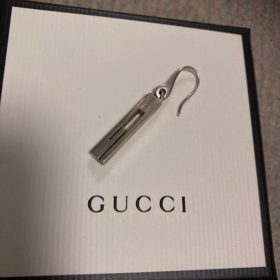 ☆美品☆ GUCCI グッチ カットアウトG ロゴ フック ピアス 片耳