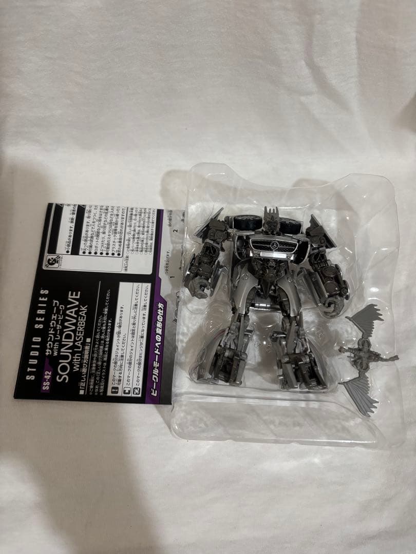 トランスフォーマー　ss42 サウンドウェーブ　レーザービーク　スタジオシリーズ