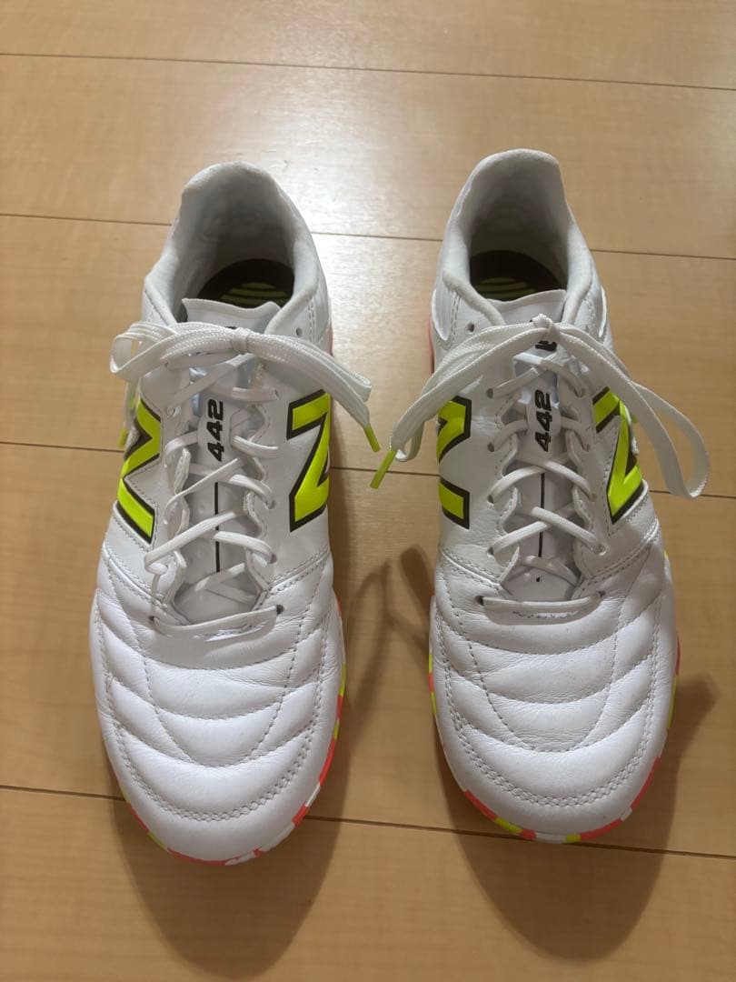 New Balance 442 フットサルシューズ ホワイト/イエロー　26cm