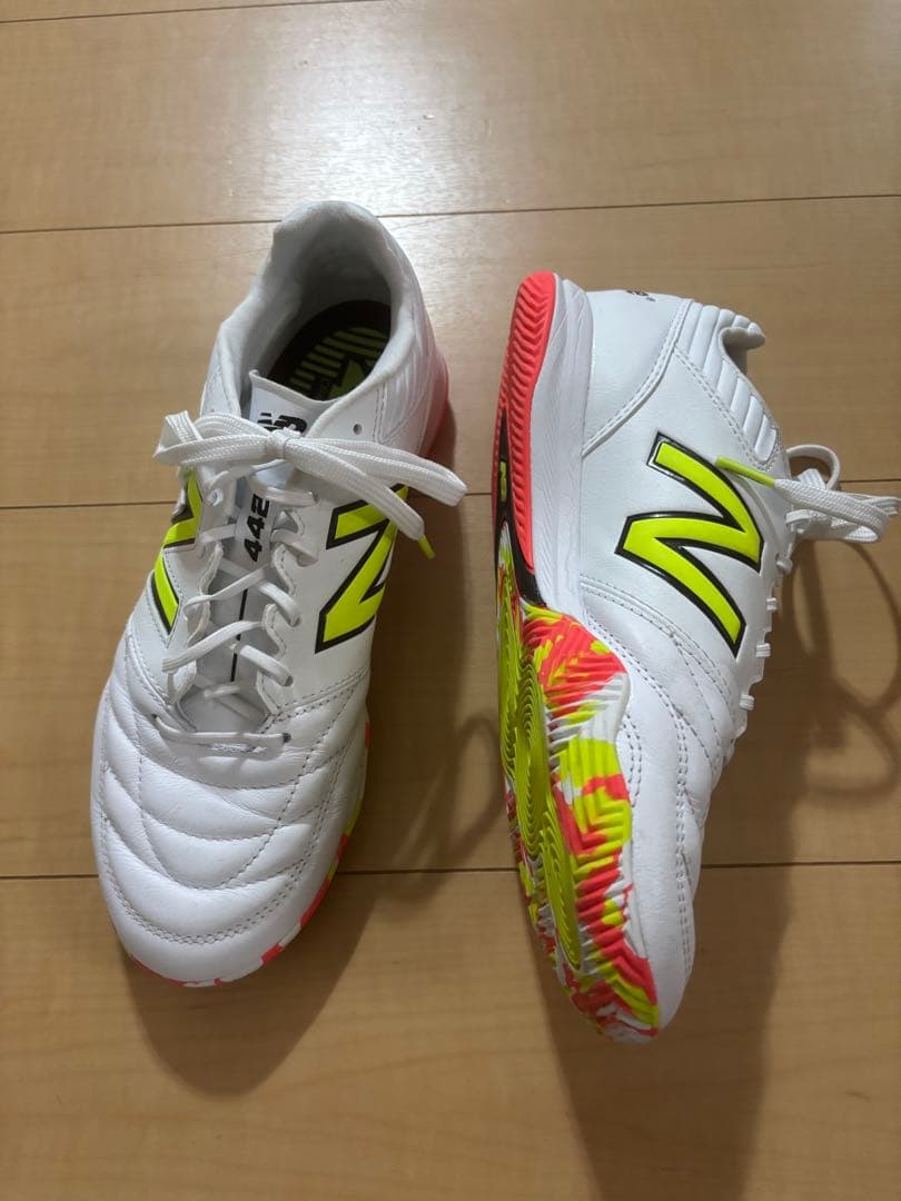 New Balance 442 フットサルシューズ ホワイト/イエロー　26cm