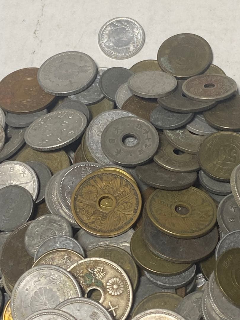 古銭 銅貨黄銅貨青銅貨ニッケル貨錫貨アルミ貨など大量 2.7㎏ NO.65