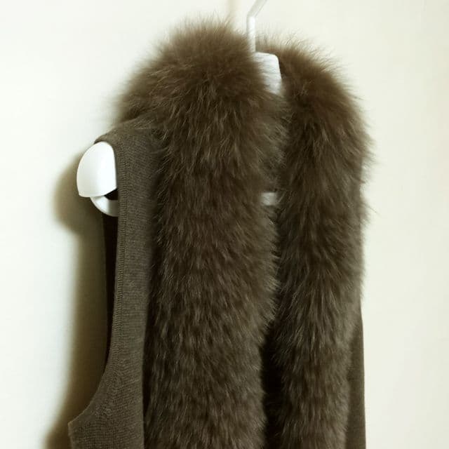 専用です!Theory luxe ファー付きブラウンノースリーブベスト難あり