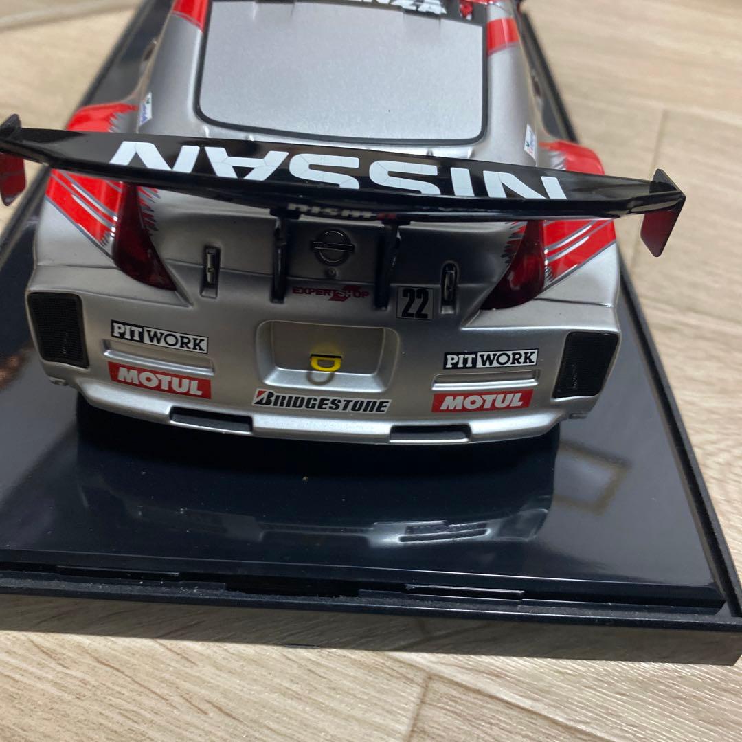 auto art 1/18日産フェアレディZ MOTUL