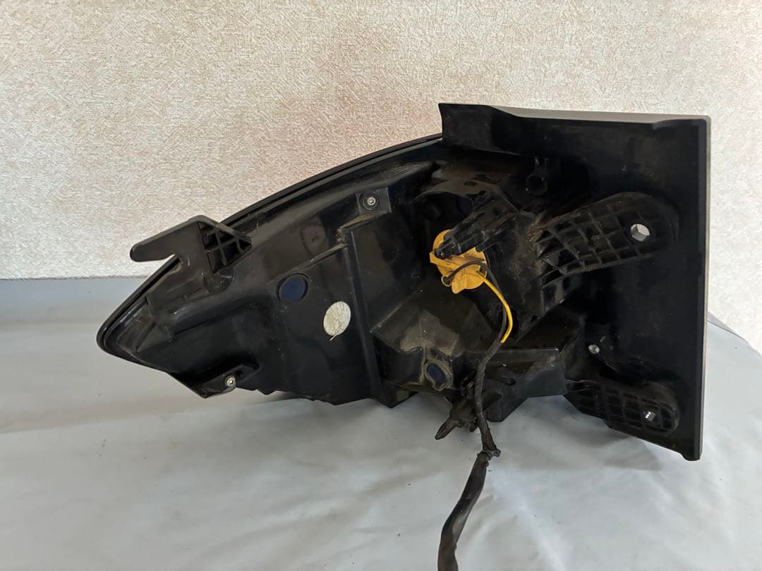ホンダ オデッセイ アブソルート EX RC4 純正テールランプ 左右セット