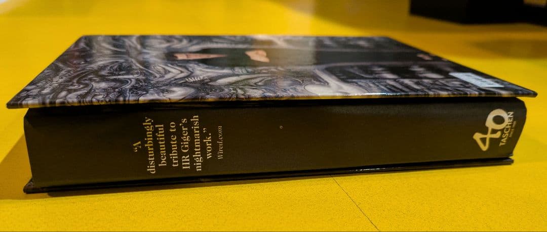 HR Giger Taschen ギーガー タッシェン