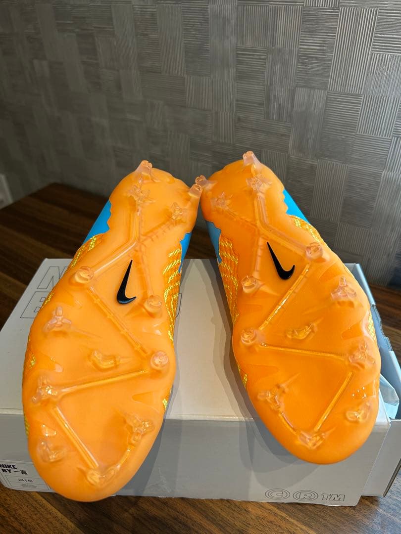 ［美品］Nike サッカーシューズ オレンジ/ブルー