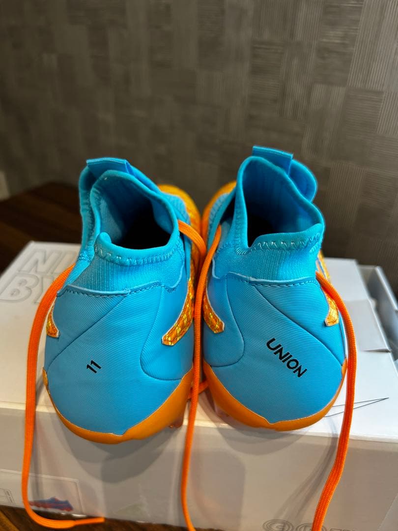 ［美品］Nike サッカーシューズ オレンジ/ブルー
