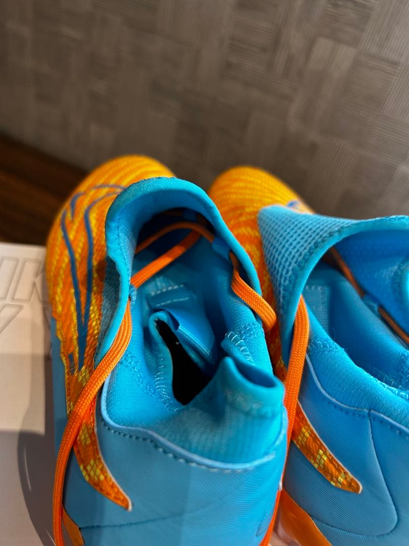 ［美品］Nike サッカーシューズ オレンジ/ブルー