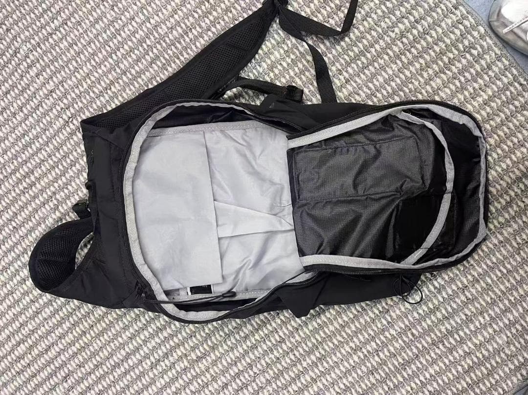 MM6 × Salomon バックパック 美品 SALOMON