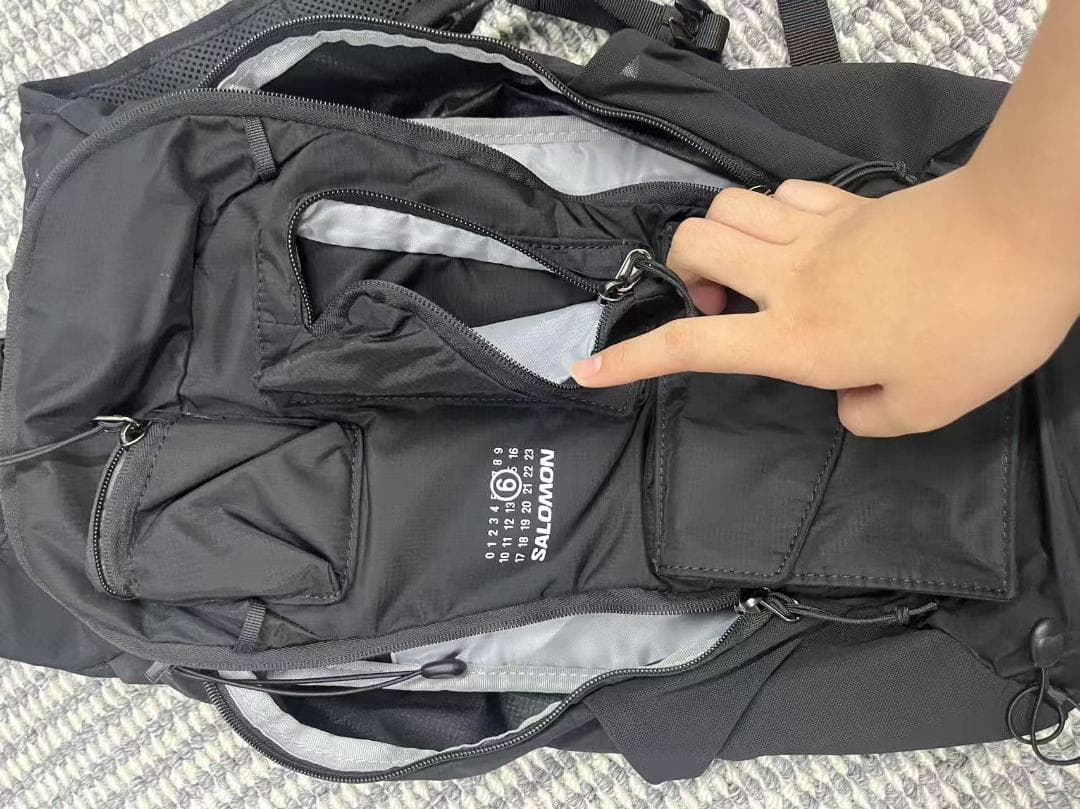 MM6 × Salomon バックパック 美品 SALOMON