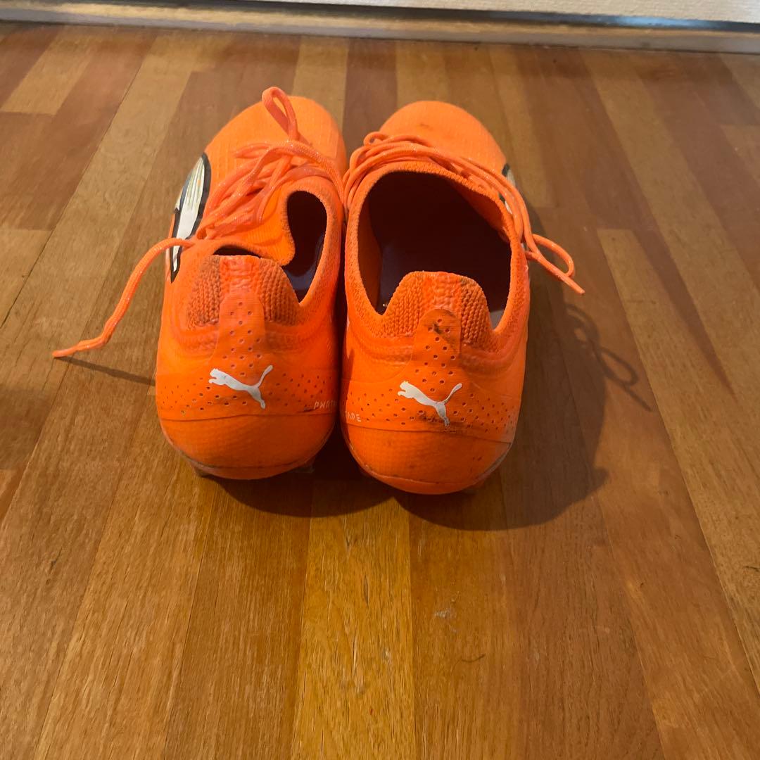 PUMA ULTRA アルティメット　オレンジ スパイクシューズ　25.5