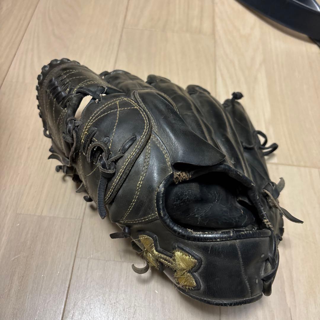 Under Armour EVO 黒 レザー グローブ 右投げ用