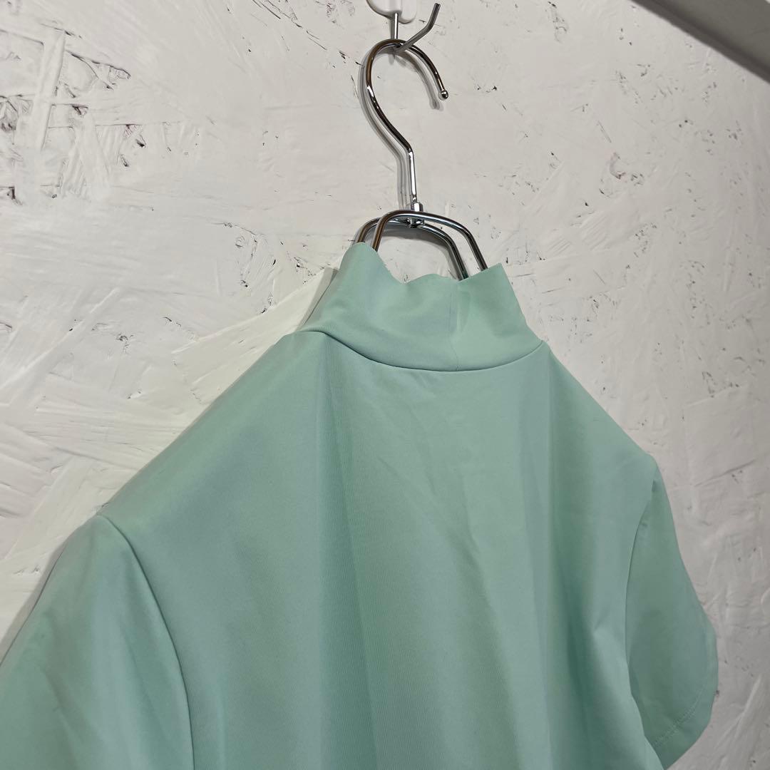 ゴルフウェア　新品タグ付【DESCENTE】ベアスムースモックネック半袖シャツL