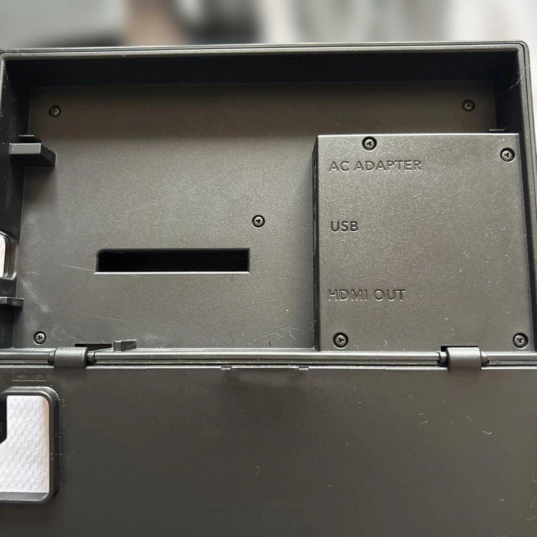 Nintendo Switch 本体+カバー