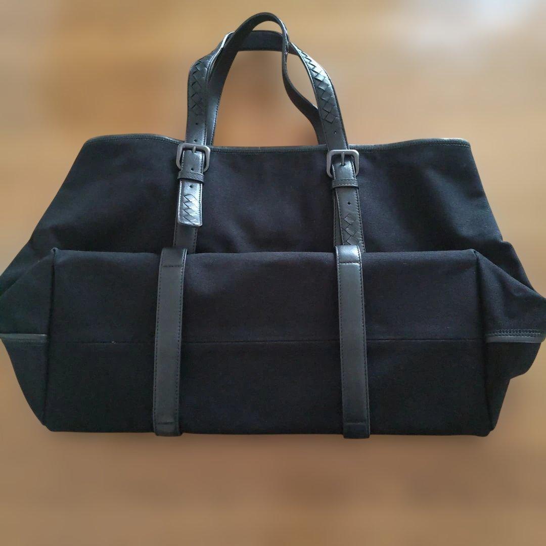 BOTTEGA　BENETA 黒のキャンバスレザートートバッグ
