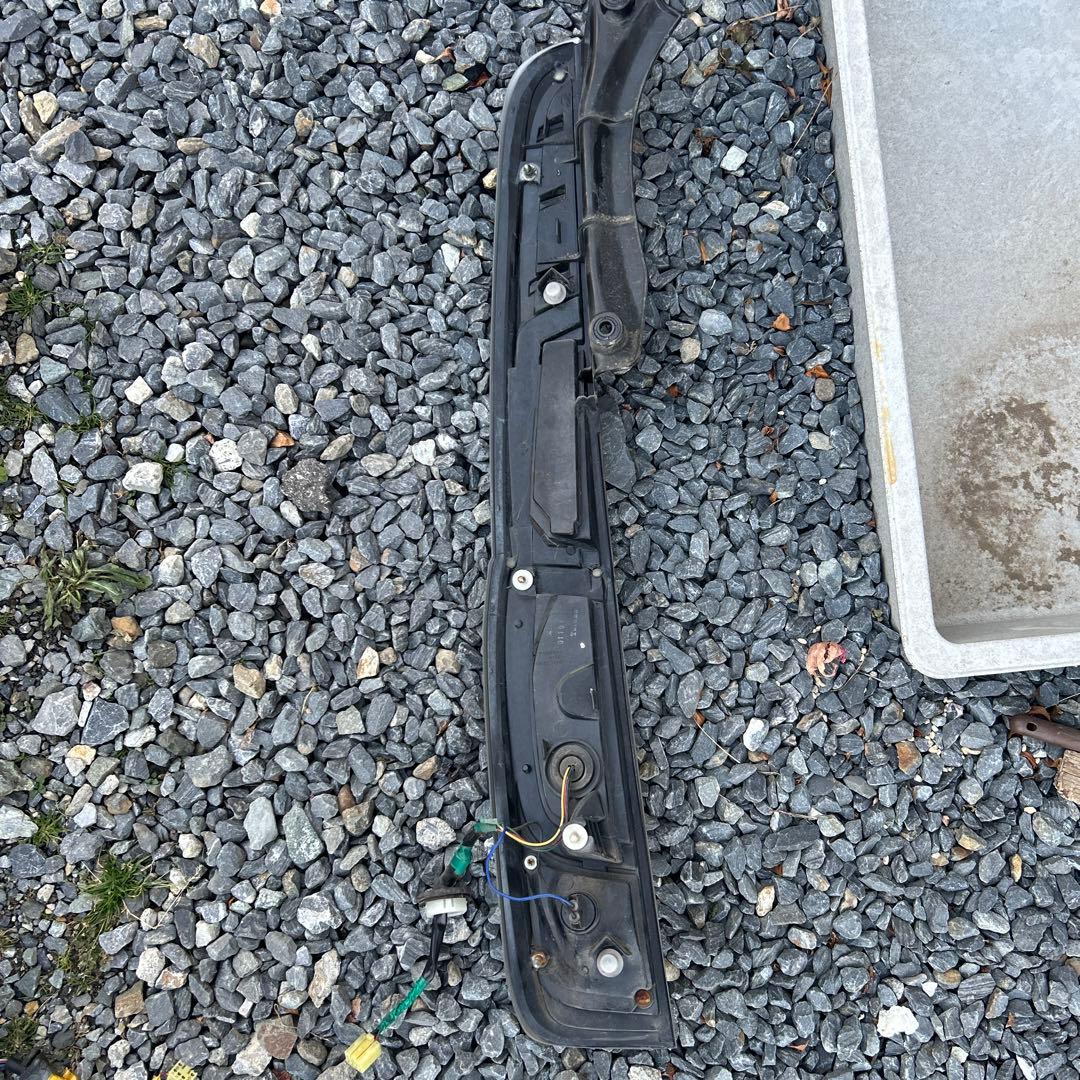 LA100 LEDテールランプ 左右 中古