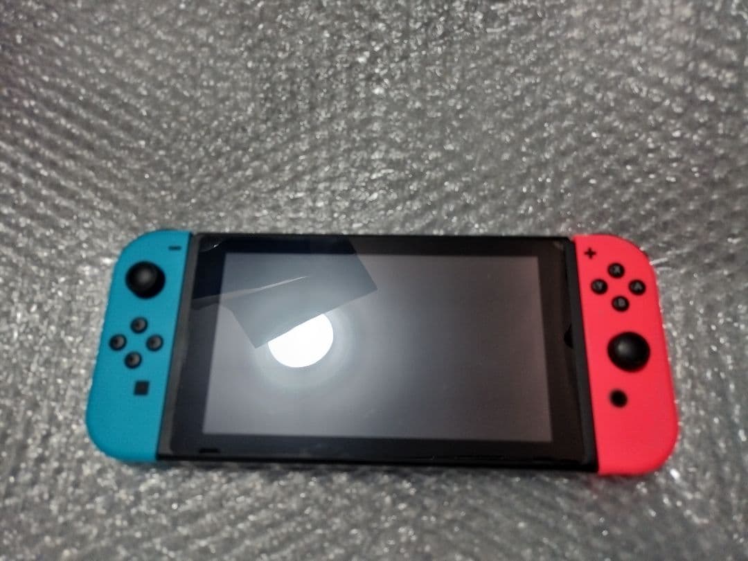 ニンテンドースイッチ　ゲーム、SDカード付き！バッテリー100%！