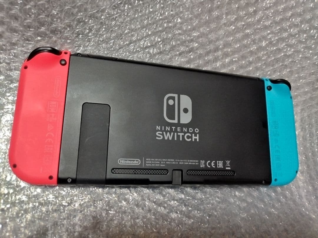 ニンテンドースイッチ　ゲーム、SDカード付き！バッテリー100%！