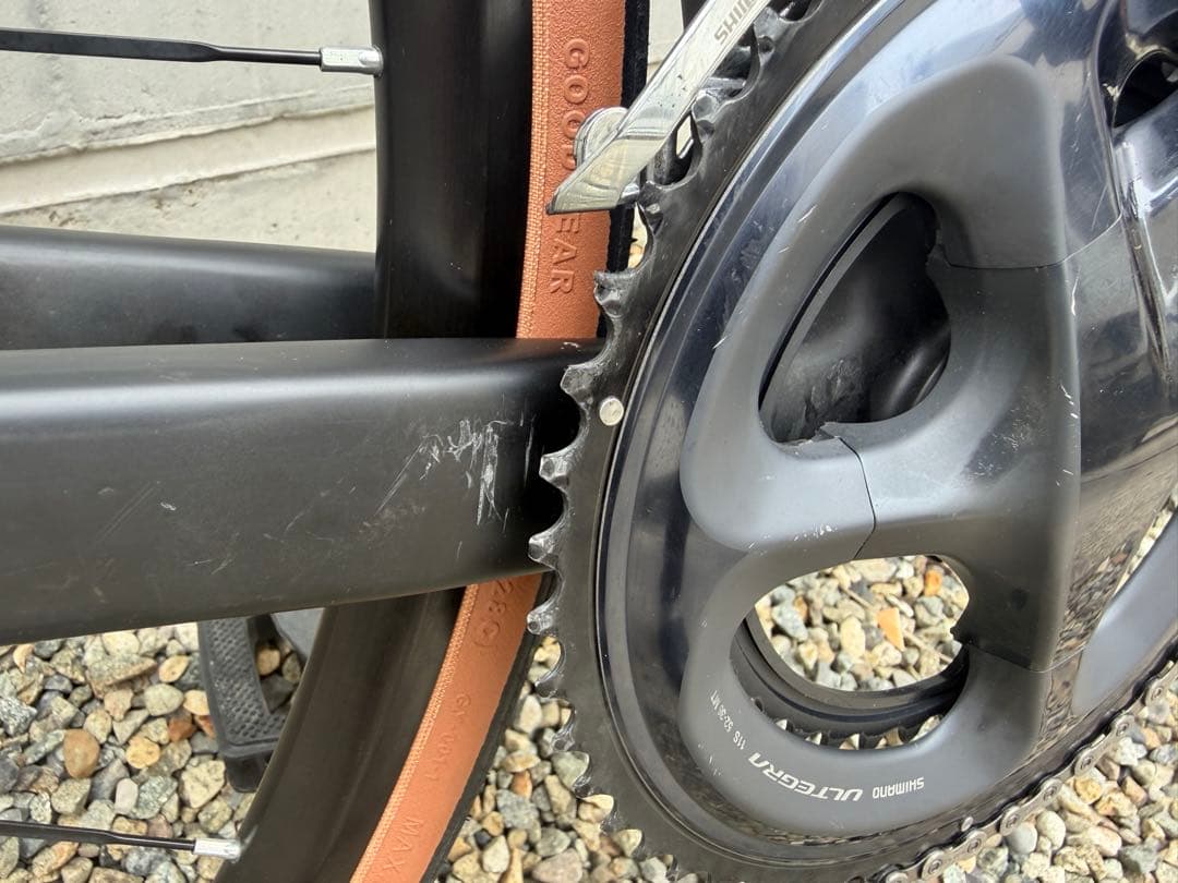 コルナゴCOLNAGO V3 DISKアルテグラULTEGRA DI2 11速