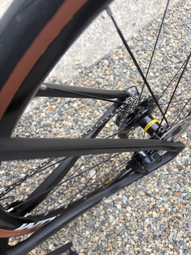 コルナゴCOLNAGO V3 DISKアルテグラULTEGRA DI2 11速