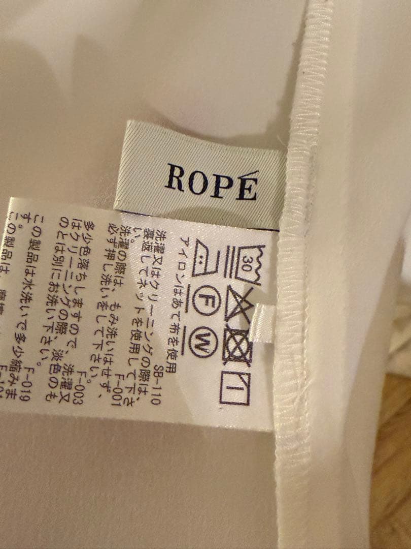 ROPÉ【洗える】ボウタイブラウス