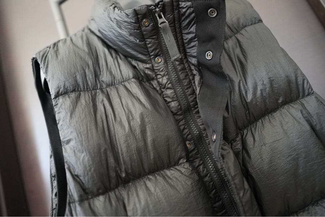 STONE  GARMENT DYED DOWN VEST 黒 L
