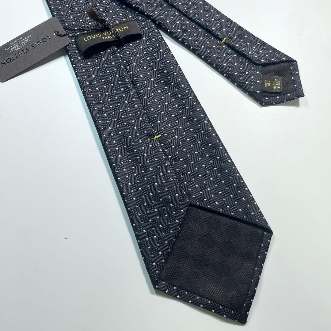 ✨未使用✨LOUIS VUITTON ルイヴィトン　ネクタイ　LVロゴ ドット