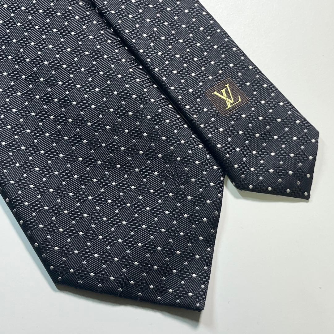 ✨未使用✨LOUIS VUITTON ルイヴィトン　ネクタイ　LVロゴ ドット