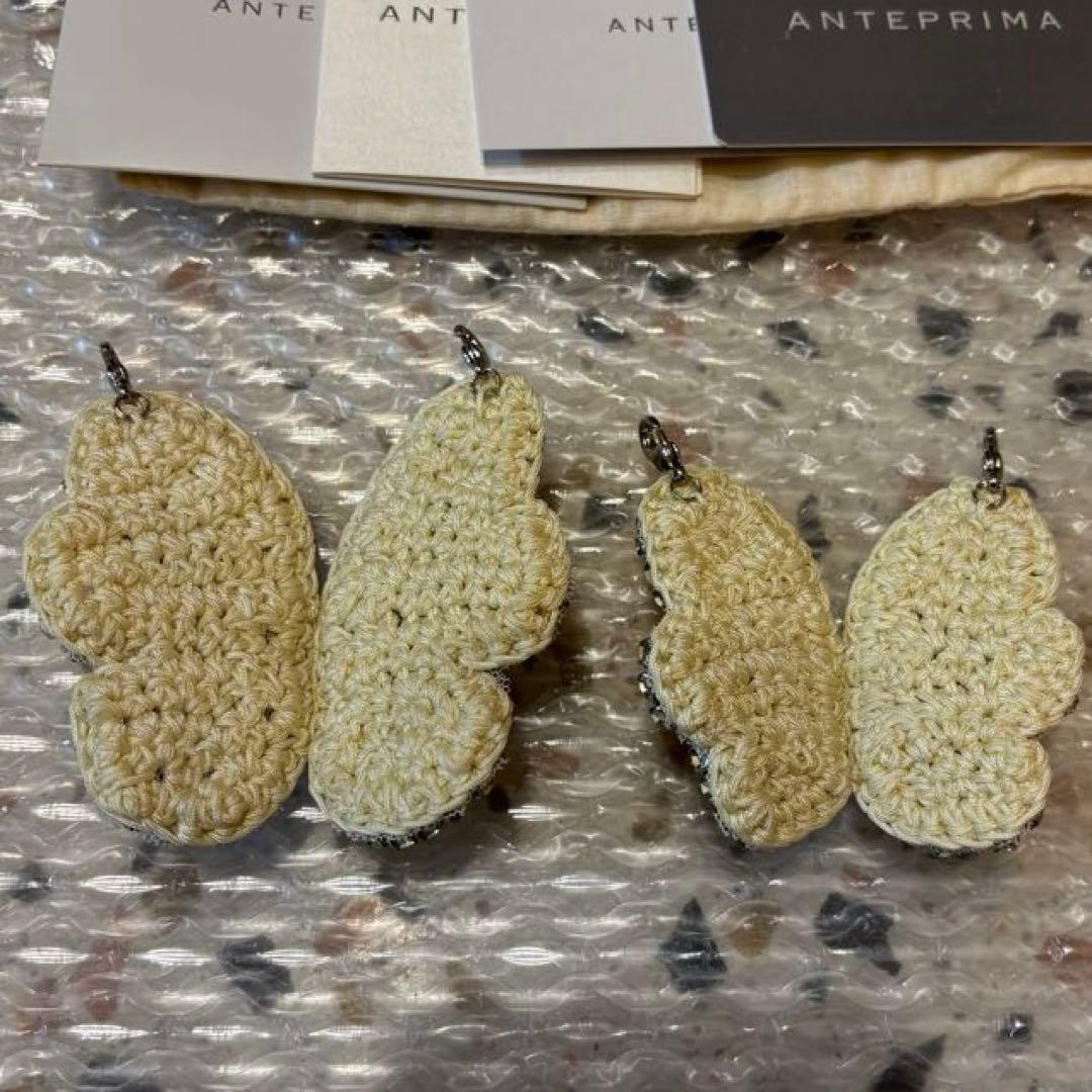ANTEPRIMA ゴールド ショルダーバック　バタフライモチーフアクセサリー
