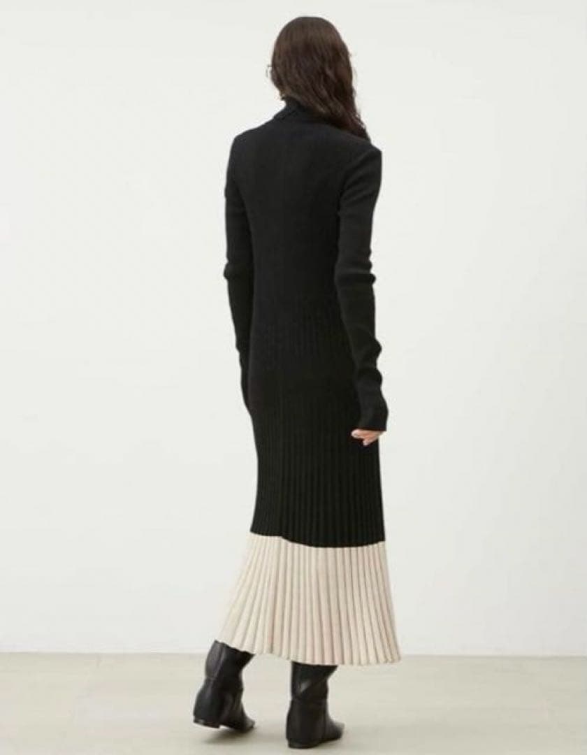 【美品】ミラオーウェン タートルネックロングリブニットワンピース 0サイズ