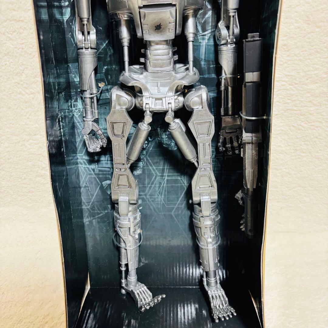 ネカ ターミネーター2 T-800 エンドスケルトン　フィギュア　ムービー
