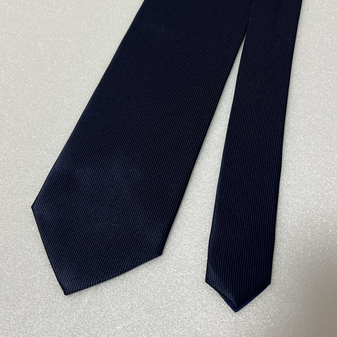 未使用級✨️J.PRESS ジェイプレス ネクタイ ネイビー 光沢 ソリッド 無地