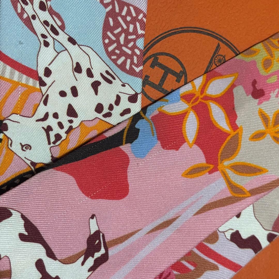 HERMES エルメス ツイリー 【EN LIBERTE ! 自由に！】