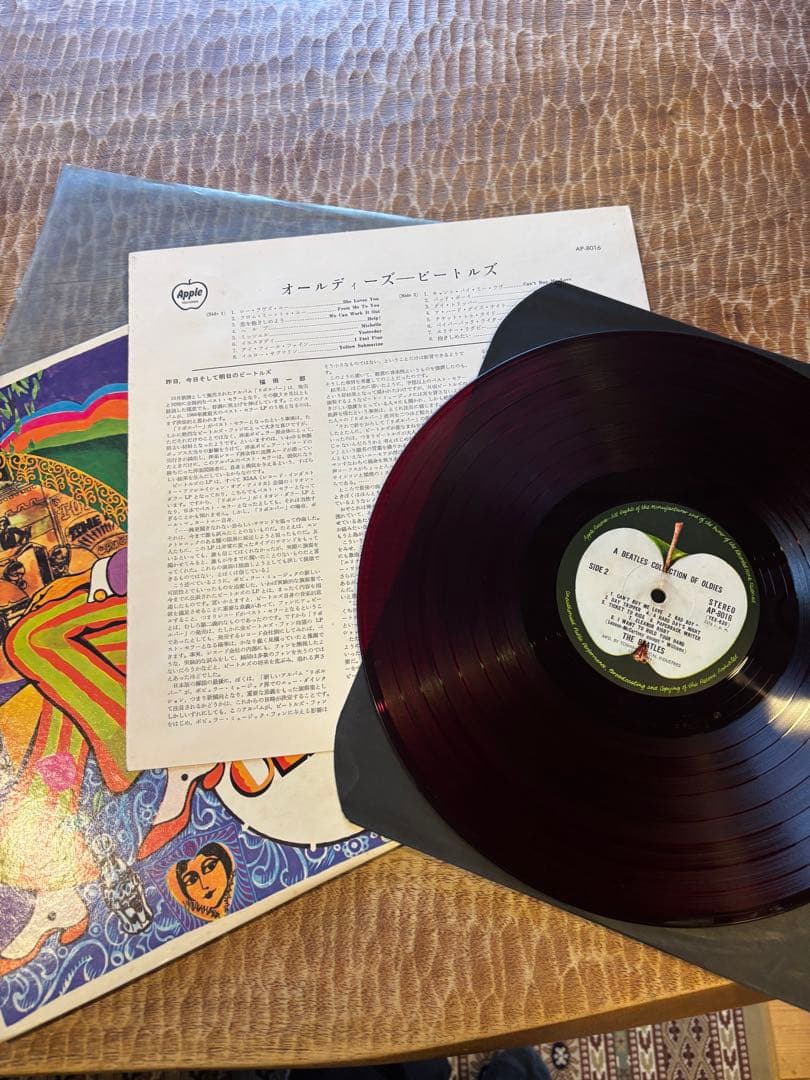 OLDIES ビートルズ レコード LP 赤色