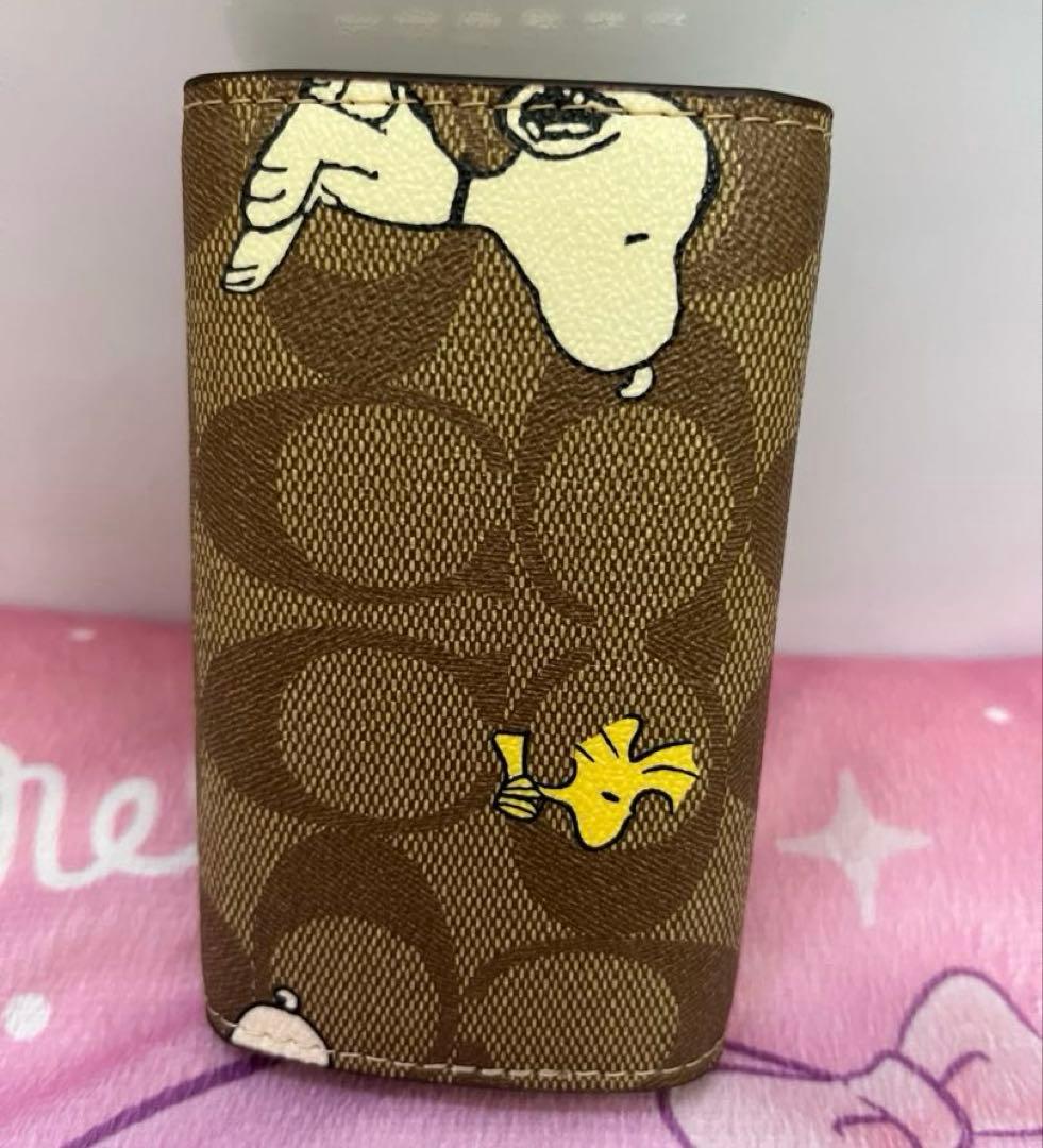 COACH スヌーピーキーケース