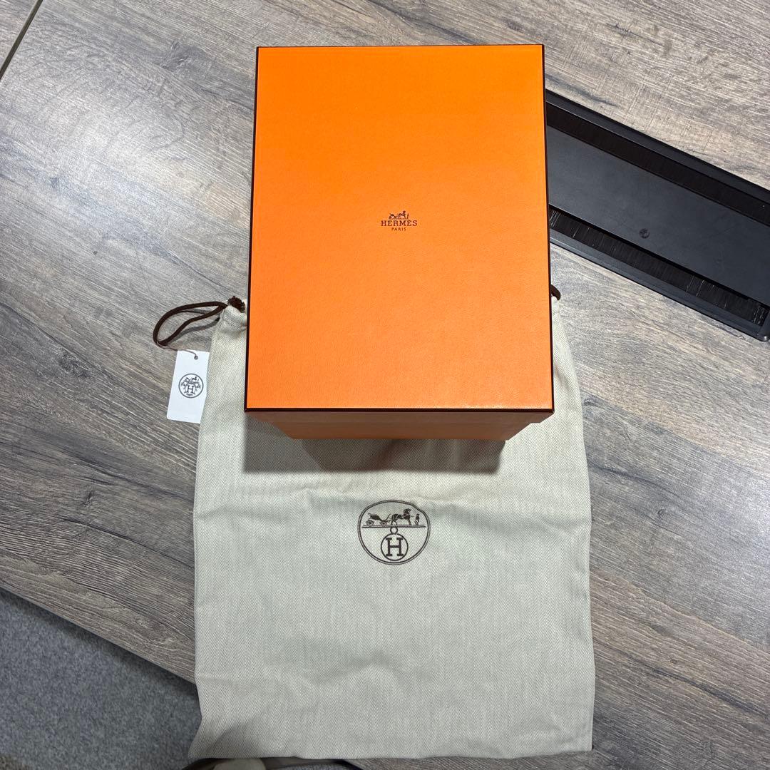 HERMES オレンジ ギフトボックス 中型-ピコタン袋付き