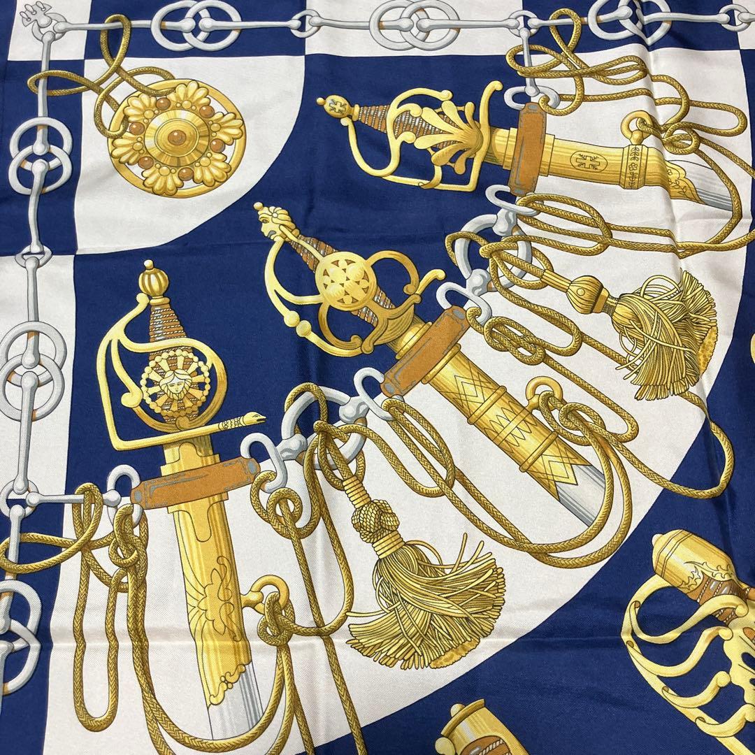 エルメス　カレ90「クリケティス」（Cliquetis）　スカーフ