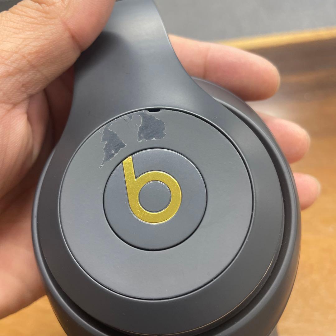 中古beats studio3 wireless ミッドナイトブラックヘッドホン