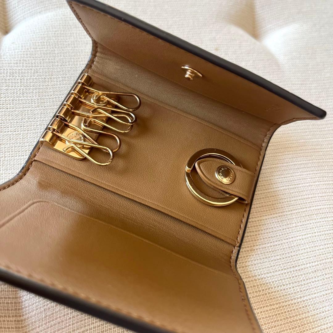 COACH キーケース 花柄 レディース