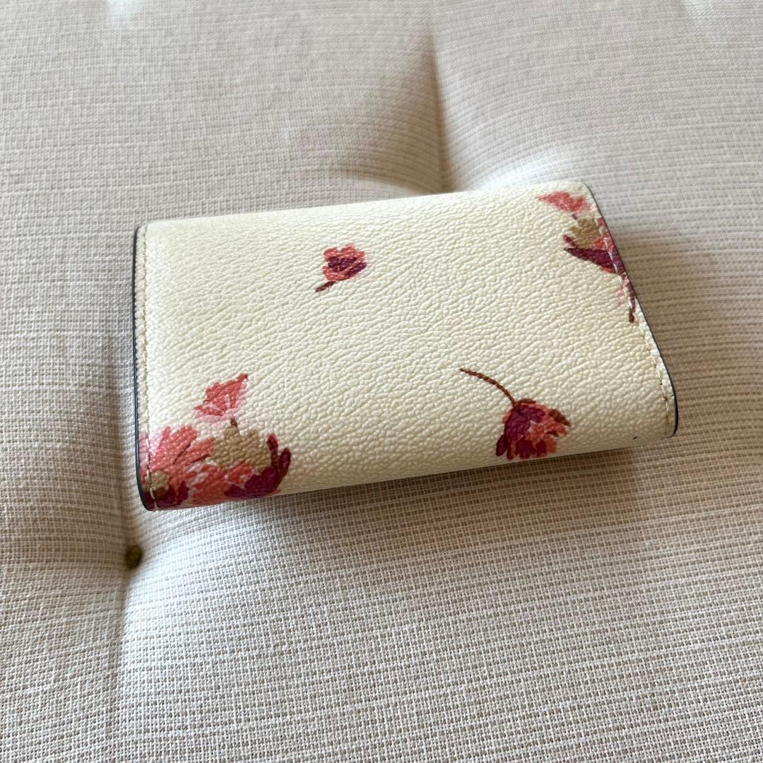 COACH キーケース 花柄 レディース