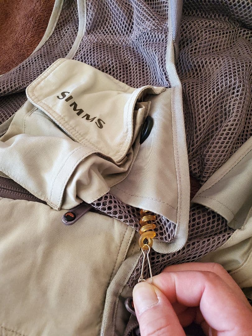 SIMMS フィッシングベスト Lサイズ ベージュ