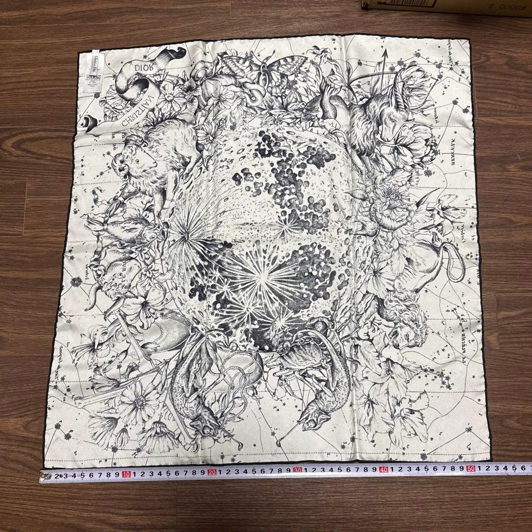 a*n様 Christian Dior シルクスカーフ モチーフ12星座